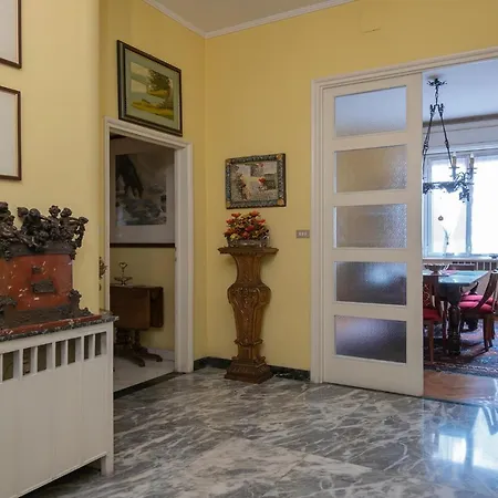Elegante A Due Passi Dal Centro דירה *