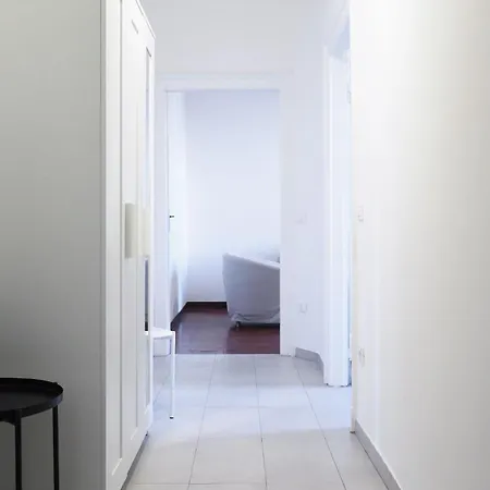 Zaffiro Apartment Milan