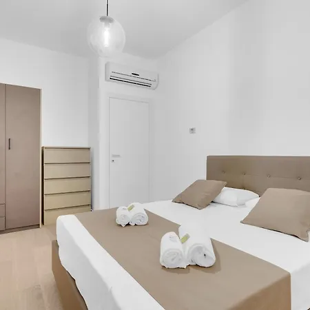 Mi Casa Via Torino Apartment
