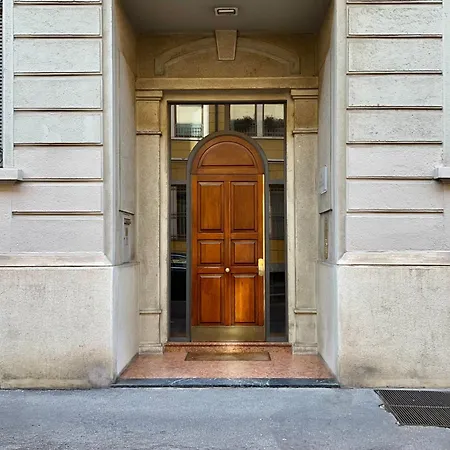 Private Near Duomo - M4 Santa Sofia Апартаменты