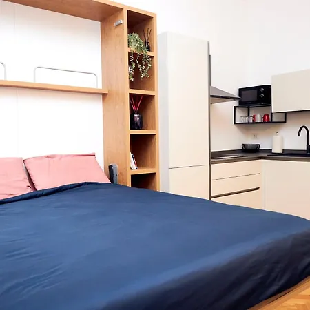 Urban Flats Sanzio 20 - Vicino A Duomo, Stadio E Fiera