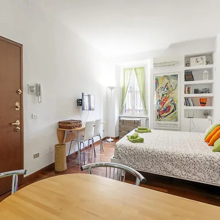 Modern Near Center Διαμέρισμα