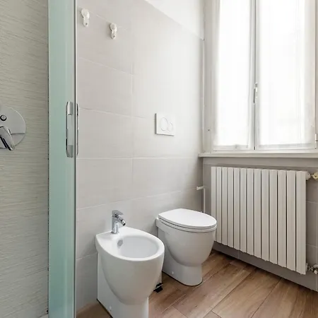 Modern Near Center Διαμέρισμα *