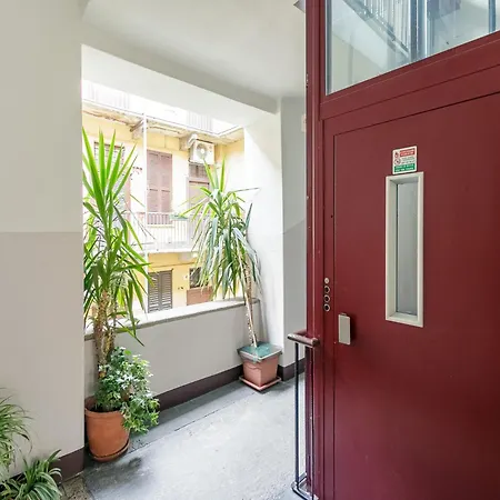 Modern Near Center