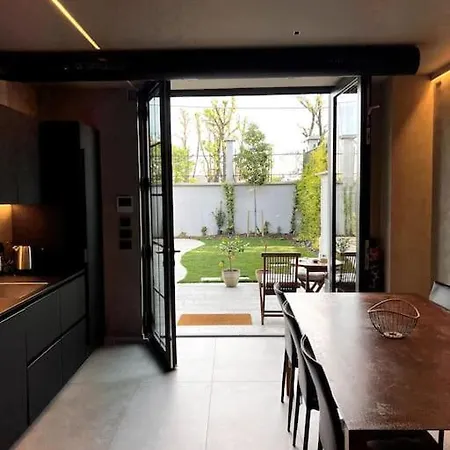 Apartamento Modern Canal-side Loft With Private Garden