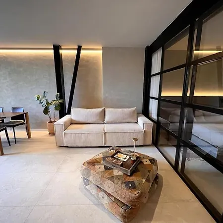 Apartamento Modern Canal-side Loft With Private Garden *