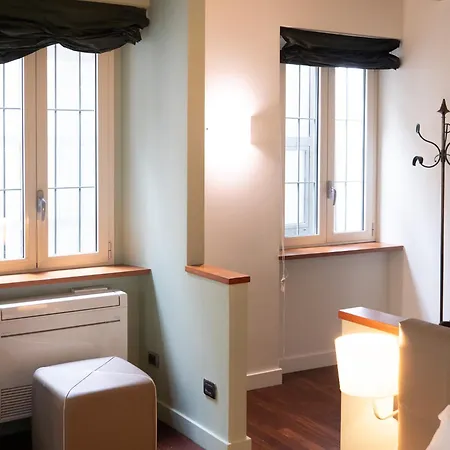 Prestige Boutique Homes - San Babila Apartment Milan