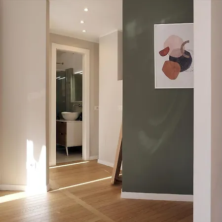 Comecasa Porta Romana Flat No Area C شقة *