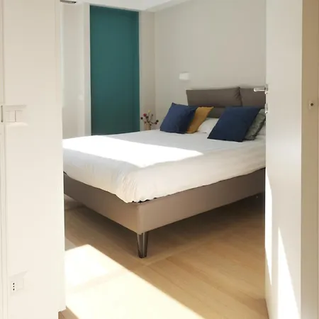 Comecasa Porta Romana Flat No Area C شقة ميلان