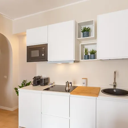 Apartment Just Urban Stays - Romantic Navigli Apartment Milan
