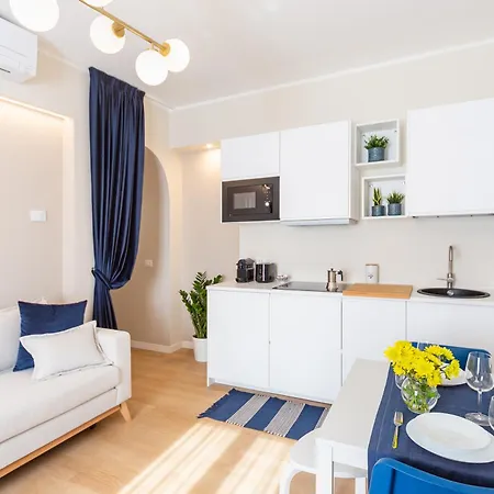Apartment Just Urban Stays - Romantic Navigli Apartment *