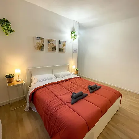 Privatunterkunft In Town - In Life Near San Siro Stadium