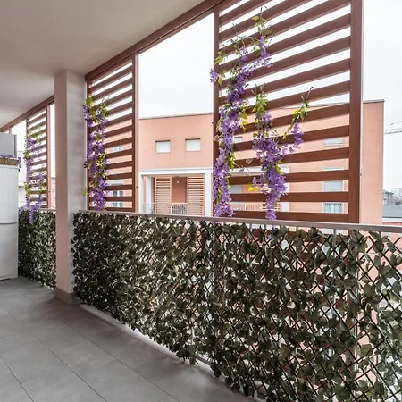 Parmenide Apartment