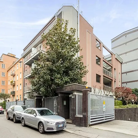 Apartamento Chic Apt Near Piazza Duomo, Milan