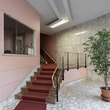 Bilocale Di Design In Zona Chinatown - Sempione Apartman *