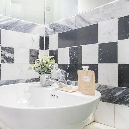 Easylife - Settala 9 - Porta Venezia Апартаменты *