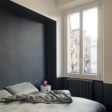 Splendido Bilocale Vicinissimo Stazione Милан