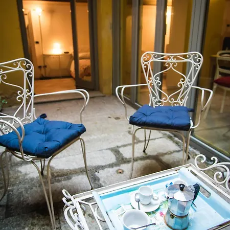 Cozy, Quiet & Terrace, Fashion District, Wi-Fi * 米兰