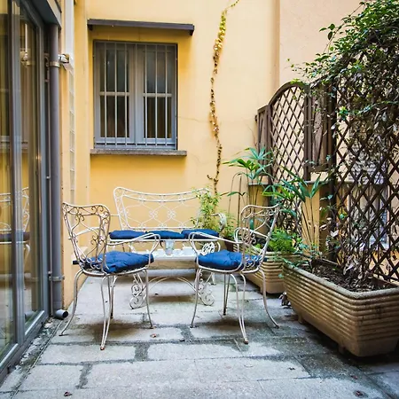 Cozy, Quiet & Terrace, Fashion District, Wi-Fi *