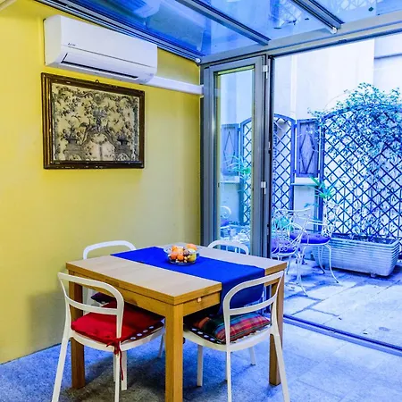 Cozy, Quiet & Terrace, Fashion District, Wi-Fi *