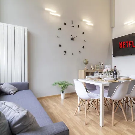 Apartment Luxloft Bocconi - 2 Bathrooms - Free Parking Milan
