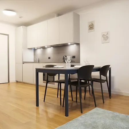 Comecasa Modern Terraced & Palestra *