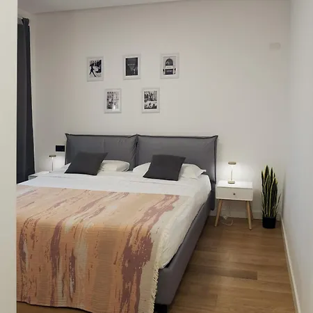 Daire Comecasa Modern Terraced & Palestra Milano