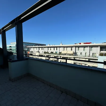 - Attico Con Doppia Terrazza Milan