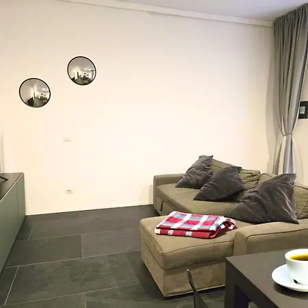 Apartment Hbhall Solari 28 *