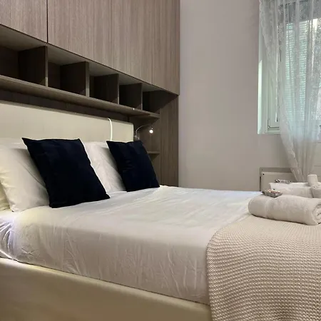 Apartment La Regina Delle Locazioni In Porta Romana 3 *