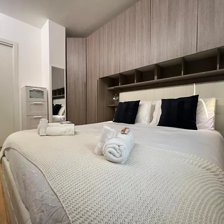 La Regina Delle Locazioni In Porta Romana 3 Apartment *