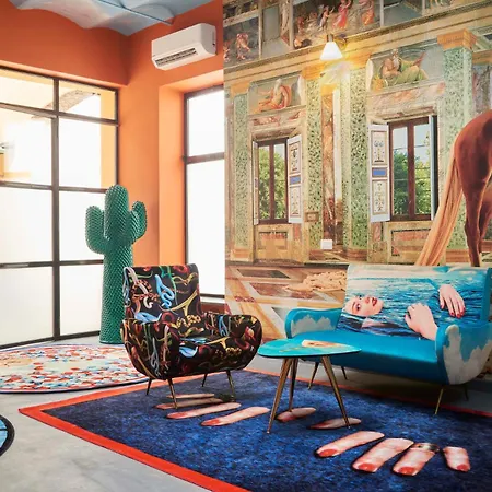 Super Cool Design Loft In Apartment *