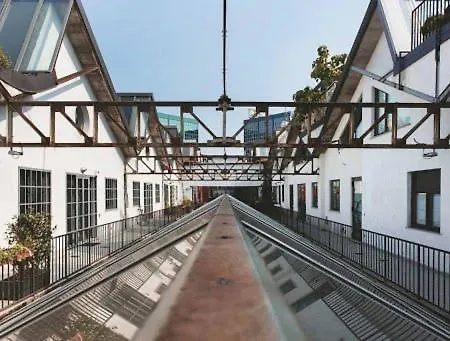 La Casa Della Poesia * Milan