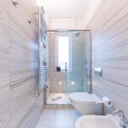 Rego Panoramic View Floor * Milan