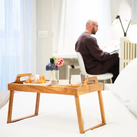 Rego Panoramic View Floor