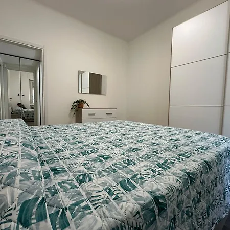 Bilocale Chic Ponte Nuovo Apartamento *