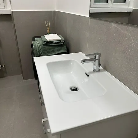 Bilocale Chic Ponte Nuovo Milán