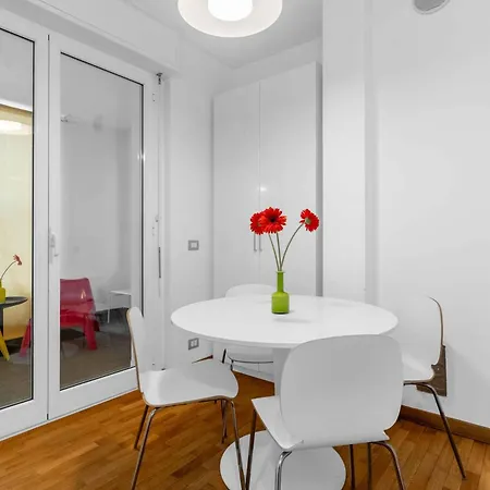 Apartment Duomo-navigli Samara 1 Brioschi, 65 *