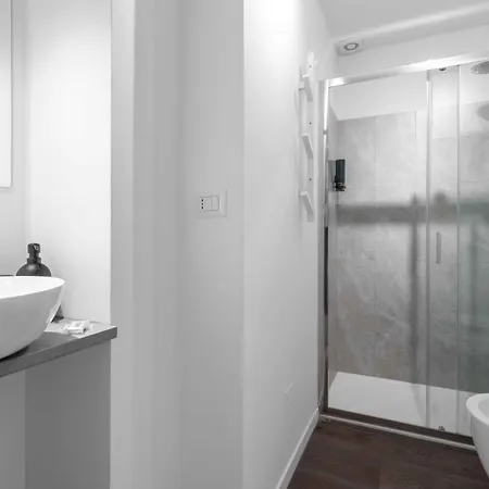 Duomo-navigli Samara 3 Binda 36 Милан