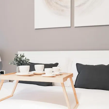 Apartment Easylife - Comfort And Style In The Heart Of