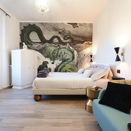 Charming In The Heart Of China Town * Milan