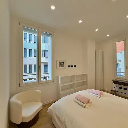 'city Life' * ميلان