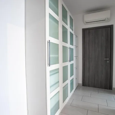 Bisceglie Mm Balcony King