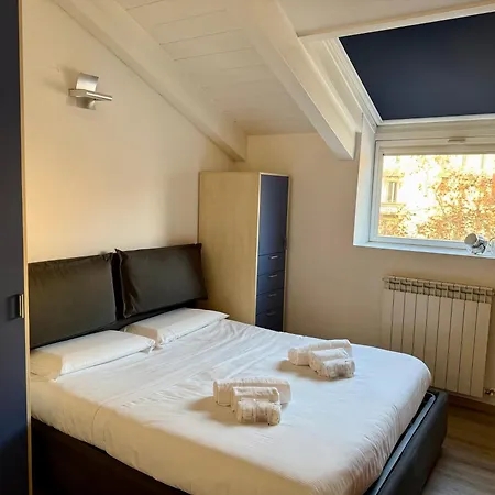 Rooftop Scalo Farini-3 Min From The Lancetti Metro Apartment
