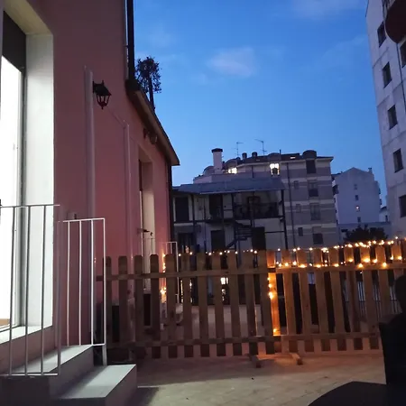 Eros Casa Mediolan