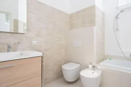 아파트 Navigli Lovely Flat Posizione Strategica 밀라노