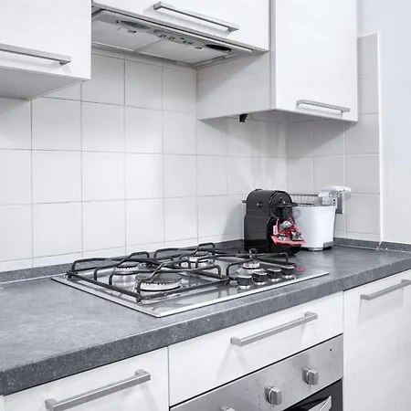 Easylife - - Buonarroti 9 - Citylife Апартаменты *