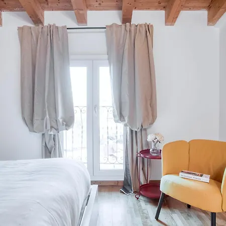 Easylife - Eleganza E Comodita In Citylife *