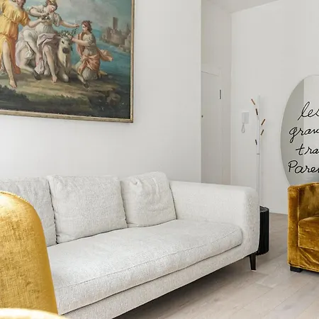 Palazzo Visconti Di Modrone, Two Beautiful By Halldis アパート