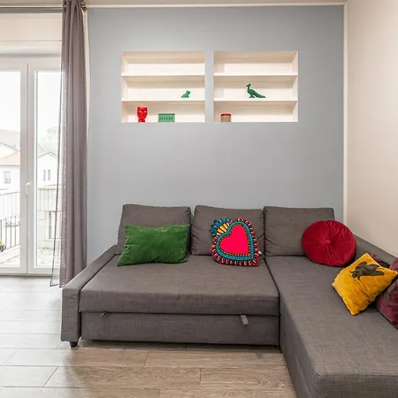 Brand New And Close To Downtown! Apartment